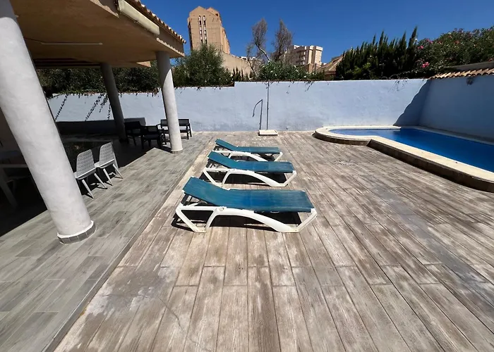 Hébergement de vacances Con Piscina A 100m De La Playa