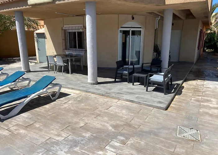 別荘 Con Piscina A 100m De La Playa *